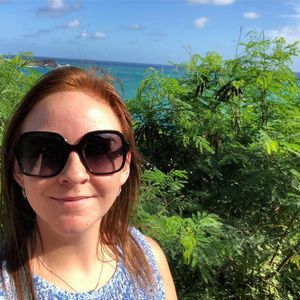 Meet your Posher, Stephanie